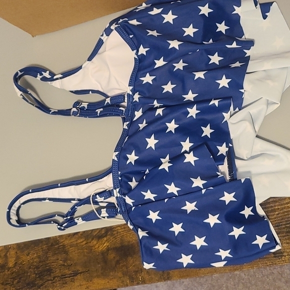 BRAND New Stars and Stripes Bikini - Picture 6 of 7